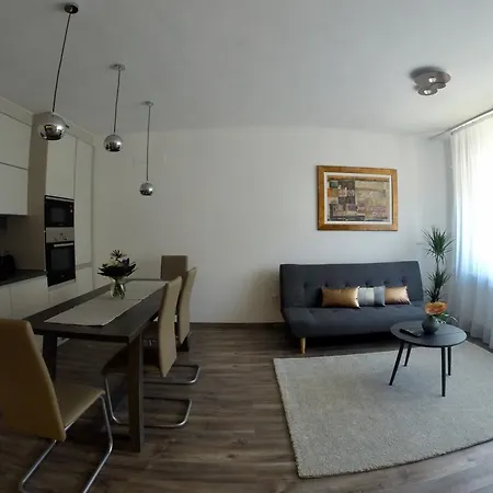 Apartment Heroes' Budapest
