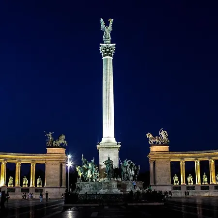 Apartamento Heroes' Budapeste